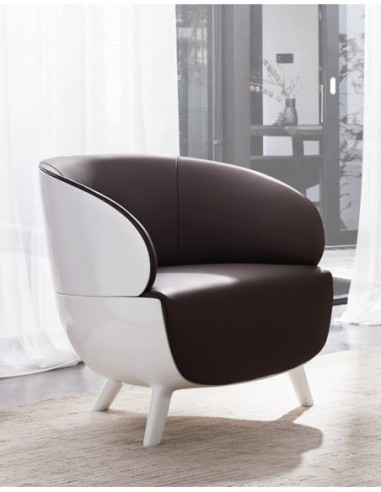 Copo Contemporary Lounge Chair