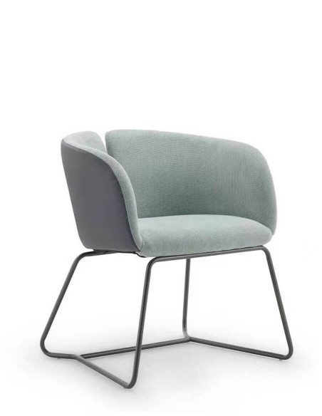 Loyo Lounge Chair with Black Skid Frame