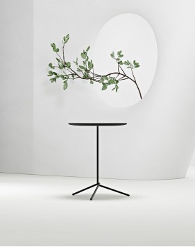 Knot Minimalist Coffee Table - Black 2