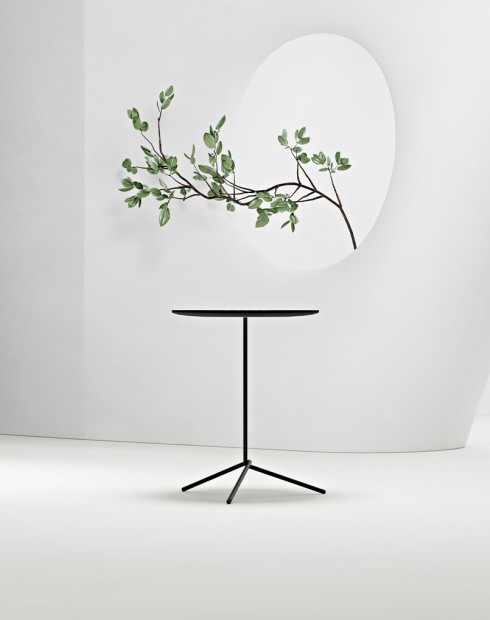 Knot Minimalist Coffee Table - Black