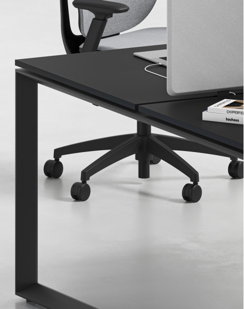 Ace Series Cluster of 6x Face to Face Workstation Desk Black Black