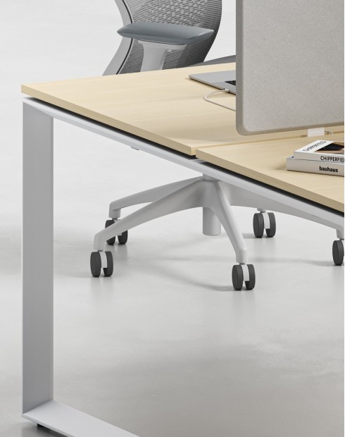 Ace Series Cluster of 6x Face to Face Workstation Desk Artisan Oak White