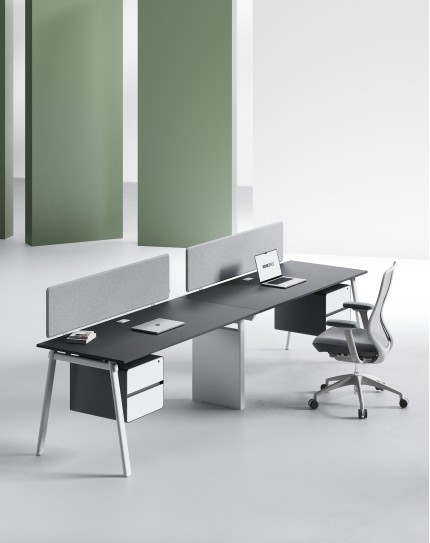 AVA Series Cluster of 2 Single Line Workstation Black W