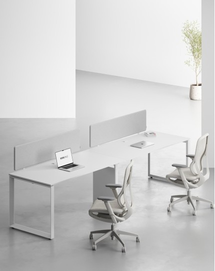 Ace Series Cluster of 2 Single Line Workstation White W